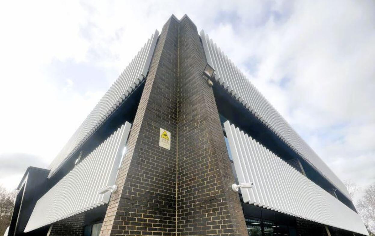 square louvers (4)